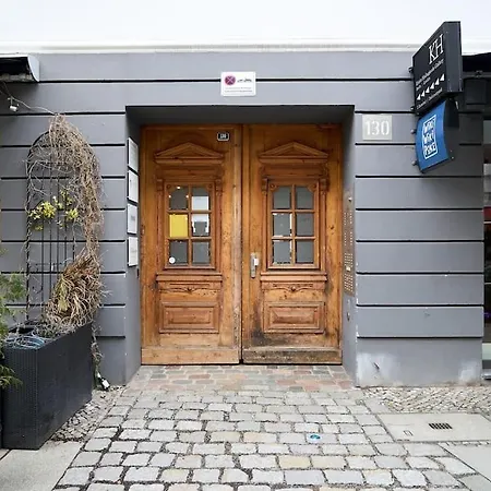 - Linienstrasse Apartman